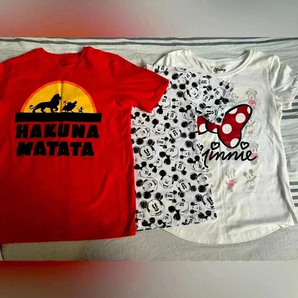 Disney Bundle of 3 t-shirts (Junior sizes) - Picture 1 of 16